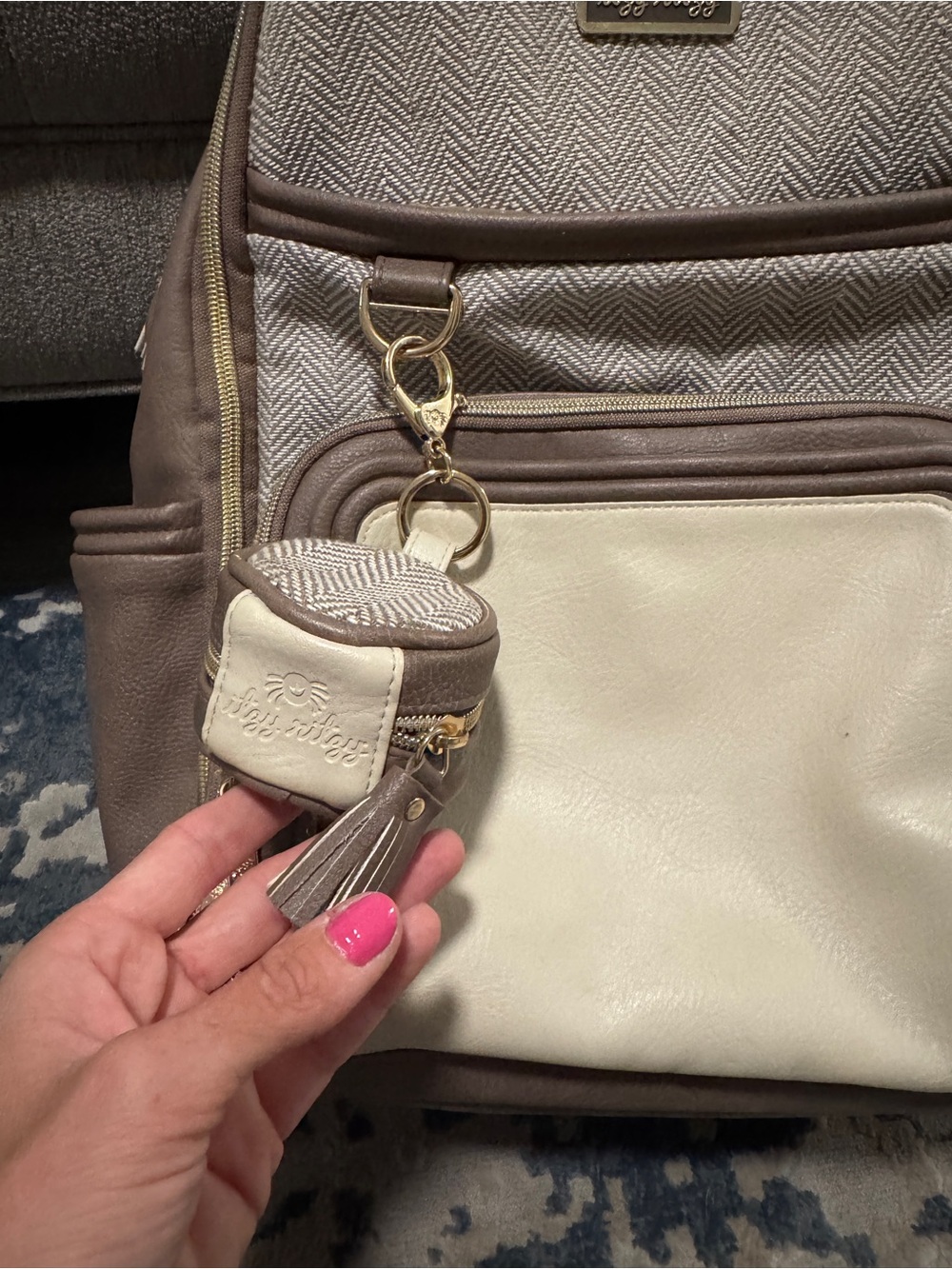 Itzy Ritzy diaper bag backpack - Picture 2 of 6